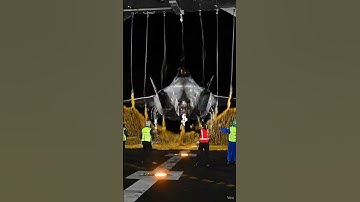 F-35 Jet Nearly Falls Off During Night Landing on Aircraft Carrier 🚢💥