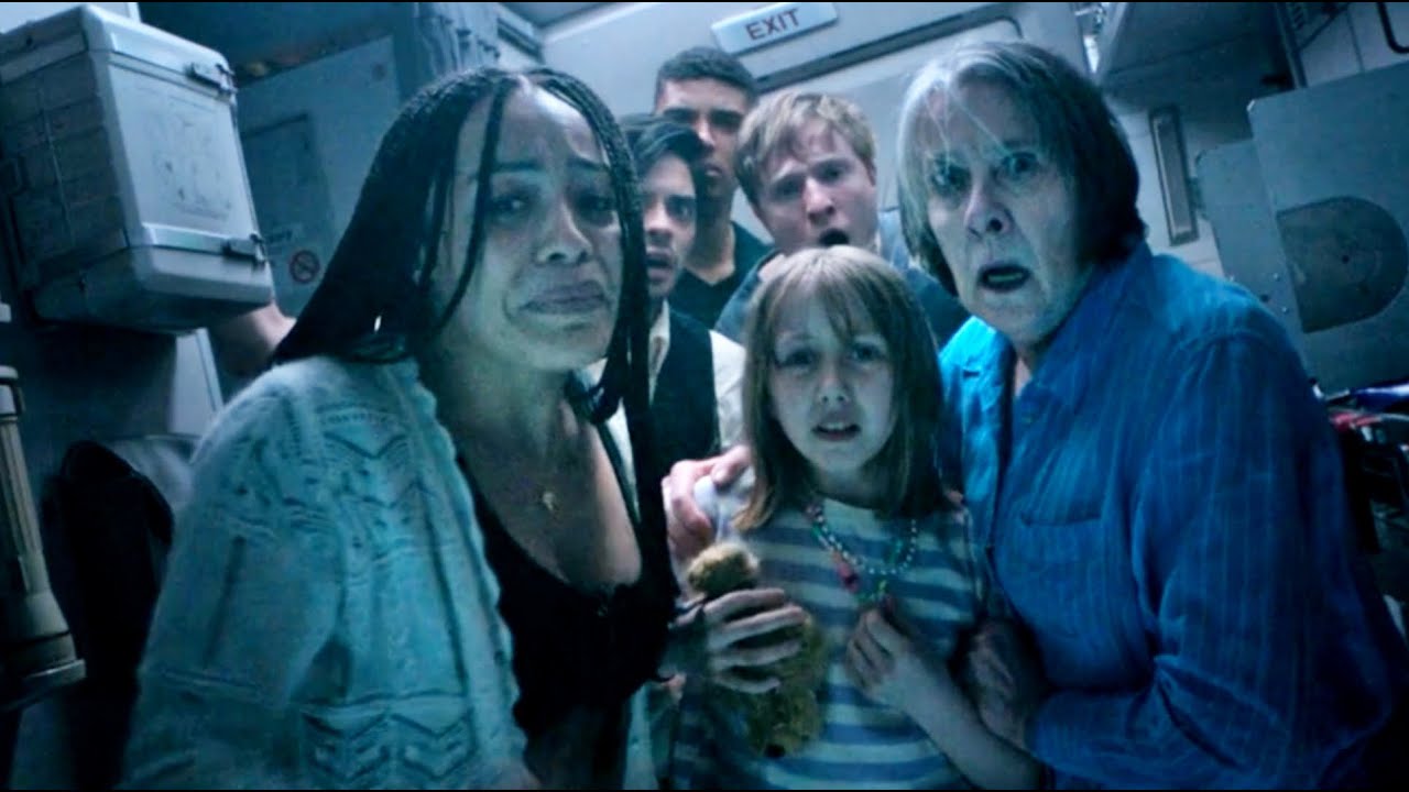 Aviahalokat Sabab Okean Tubiga G'arq Bo'lib Akulalar Qurshovida Qolishdi