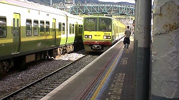 Dart arrives into Bray bound for Howth