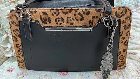 What's in my Enzo Angiolini Bag