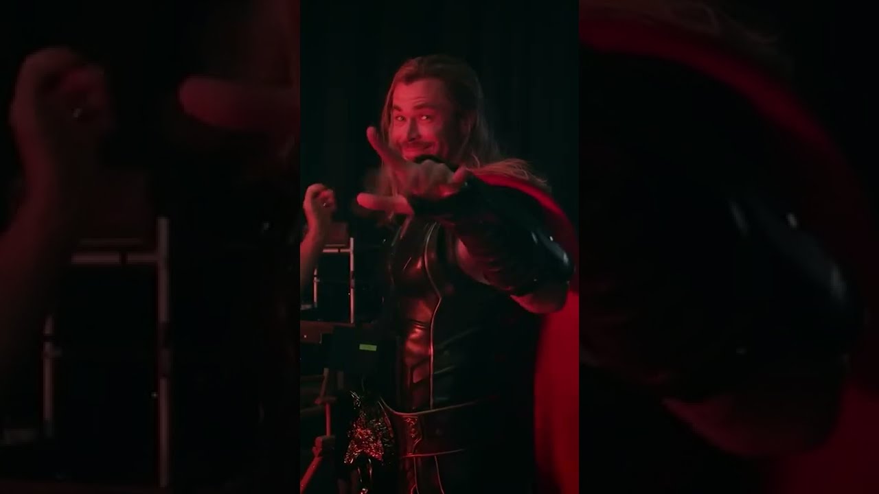 Thor Love and Thunder cast goofing off on set 