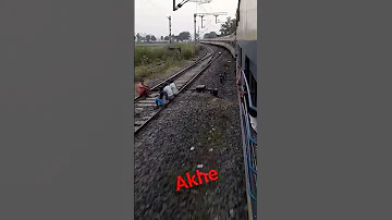 Lokal Train Daniyama Indian 