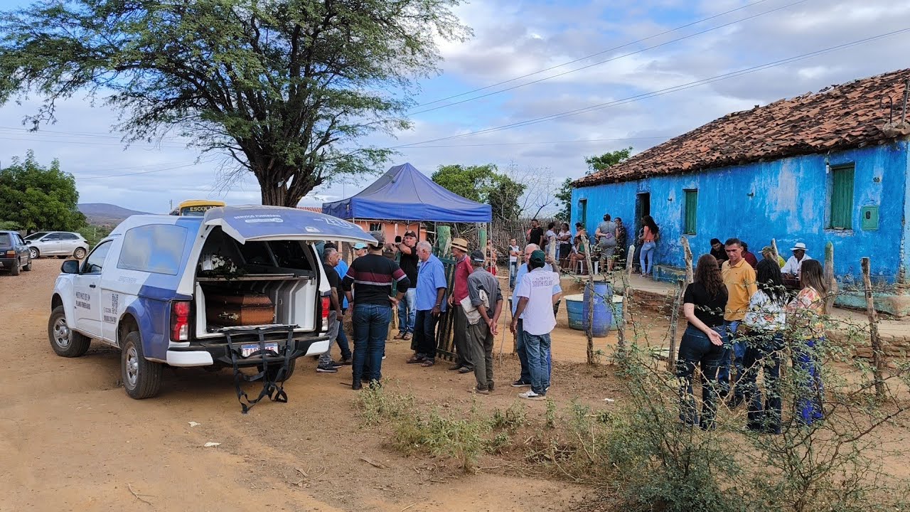 VEJA A HORA DA DESPEDIDA DE TIO ZÉ NO SERTÃO MAMOEIRO.
