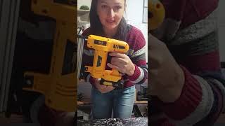 B-TEK Máquina de Pregos (pinos)     OBS 25mm de fábrica. Testei com 30mm e deu certo