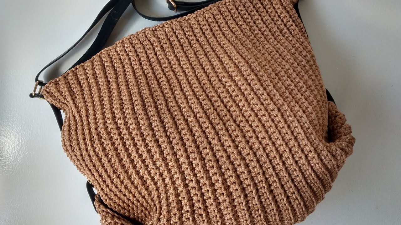 BOLSA EM CROCHÊ COM ALÇA BANANA  - Parte 1 - estrutura  (with english subtitles)
