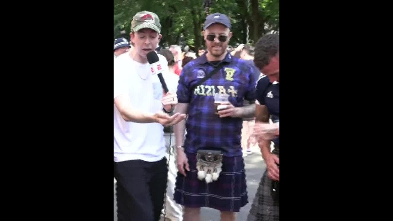 Chris Turner freestyles using random items from Scotland’s Tartan Army sporrans at the World Cup 🔥