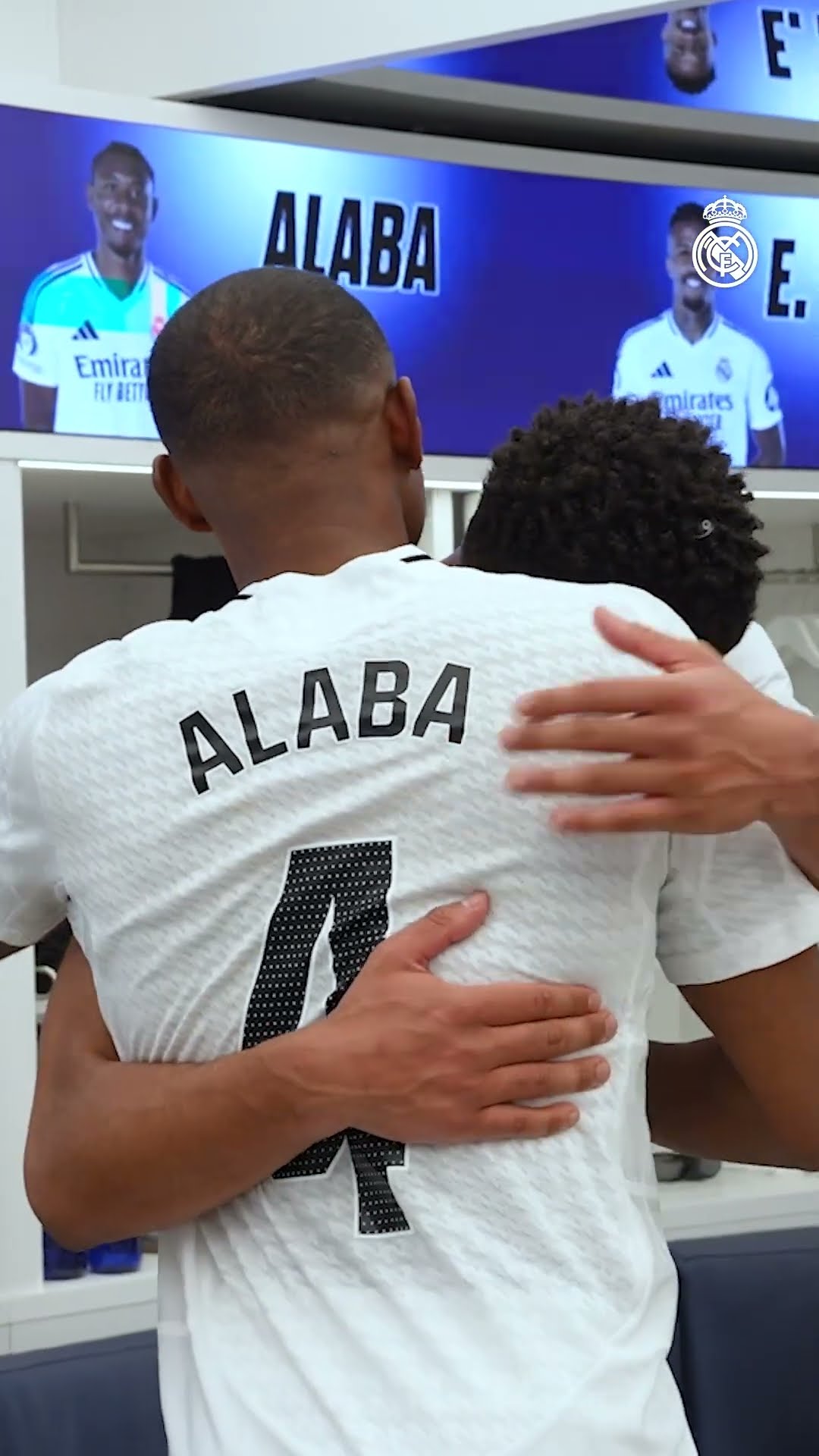 ? The return of Alaba! ✨ ¡La vuelta de #Alaba!  #realmadrid  #football