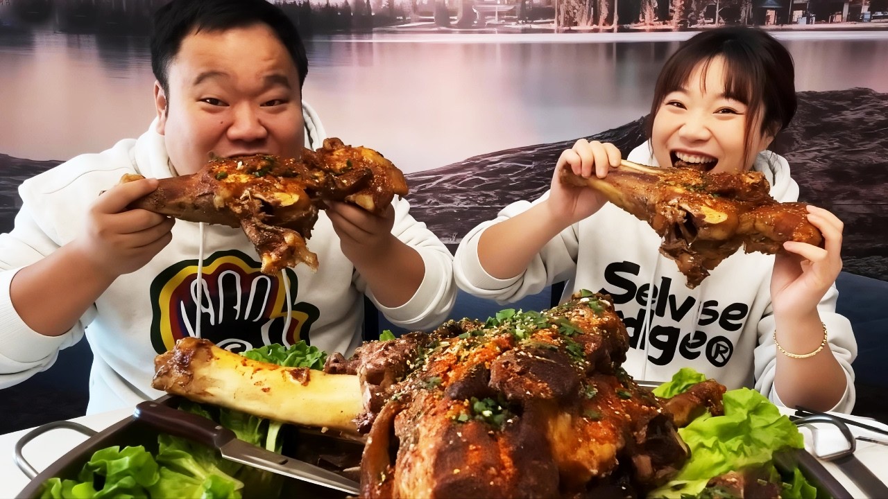 带南方小土豆表妹去打东北吃超有名的牛肉馆，硬菜一上直接惊呆！这合理吗？【武大肥与刘二毛】