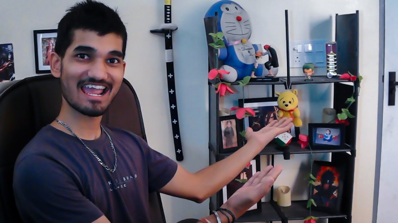 I Finally Decided to Show You My Room.