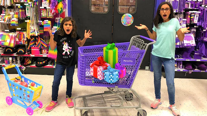Kids Pretend play Shopping for Birthday Surprise Toys!! fun video