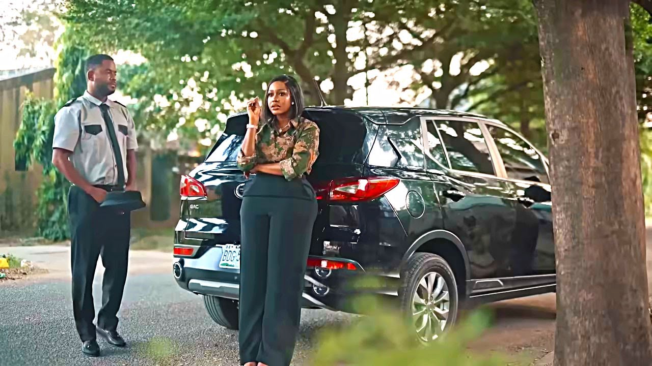 Cmt La Patronne Demande À Son Chauffeur De L'épouser Après Que Son Mari L'ait Quittée |Film Français