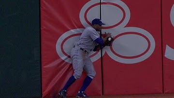 Davis robs Molina with catch in left field