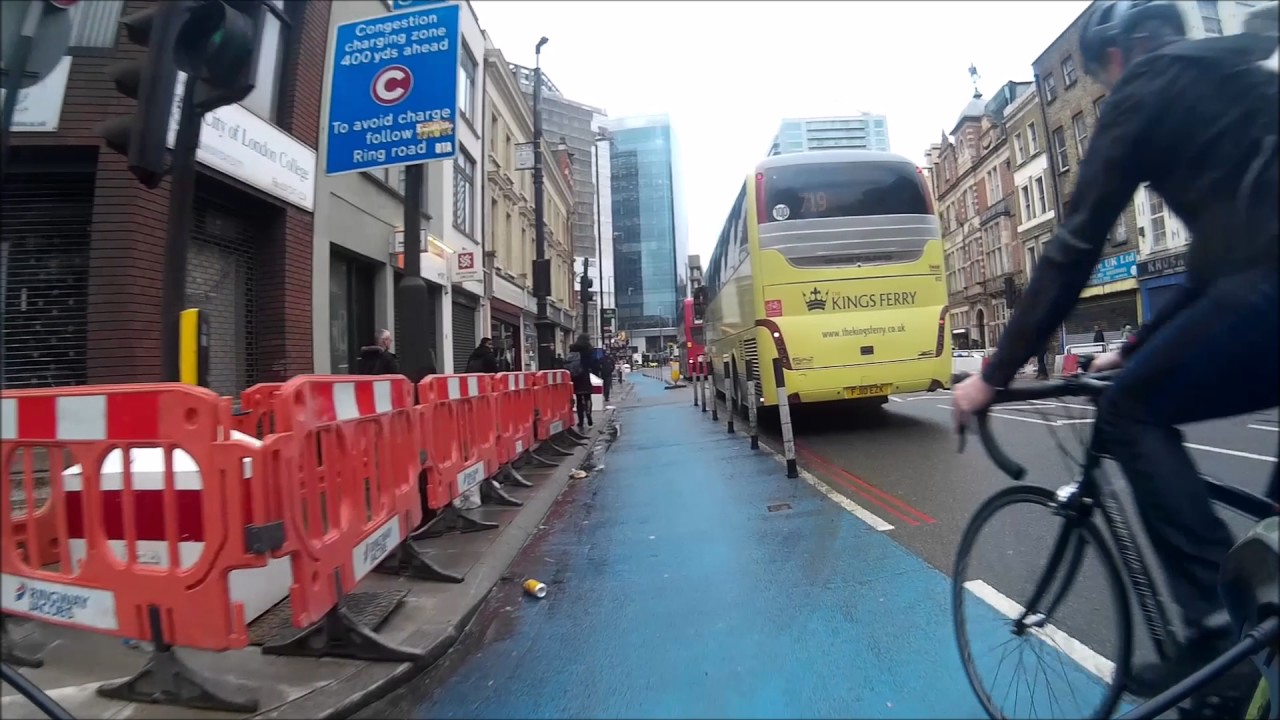 Kingsferry coach driver jumps red light on CS2 and hits bollards. - YouTube