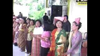 Lagu Simalungun: Holong Mangalop Holong, Karya Panca I. Saragih.