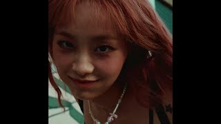 CHUU 츄 - 'Underwater' (Lyric Video)