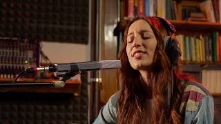 Aurora D'Amico - A Sentimental War (Live From Sicily)