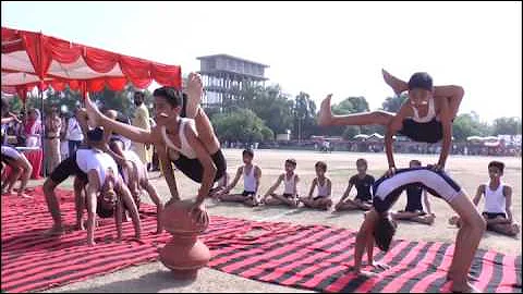 Yoga Demo by Jaidev Yogacharya