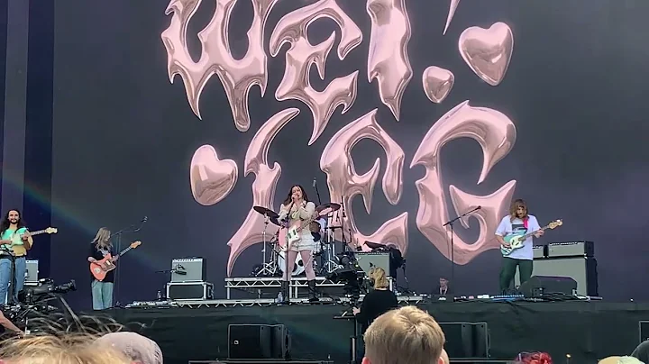 Wet Leg Chaise Longue (Cheese Log) Radio 1 Big Weekend 28th May 2023