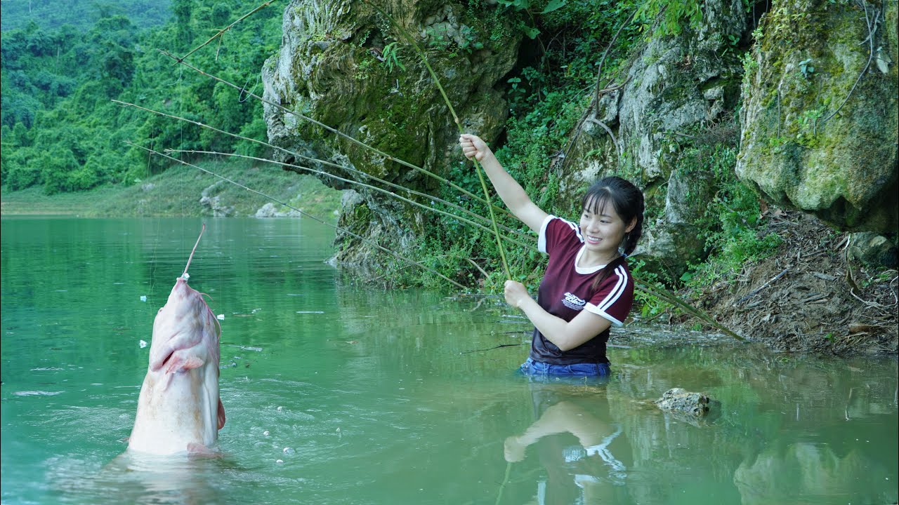 Lake Survival Day: Bamboo Pole vs. Rare Albino Catfish