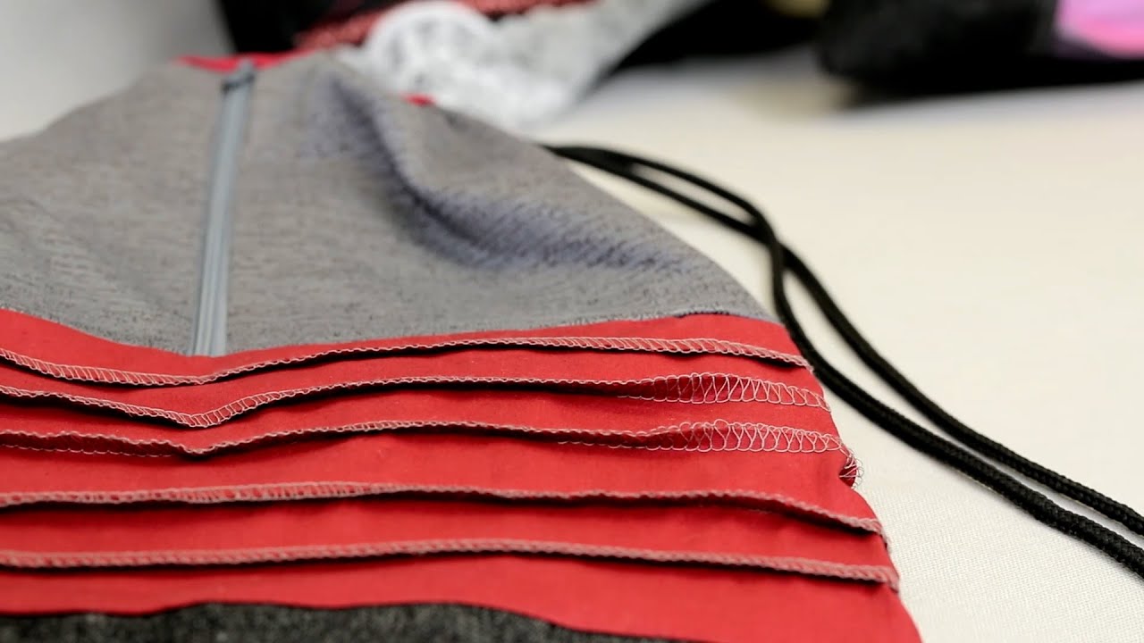 Livre D’apprentissage BERNINA Pour Surjeteuses L 450, 460, 850 - 28 Pages En Couleurs