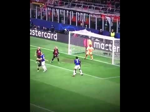 هدف انتر ميلان على ميلان في دوري ابطال اوروبا