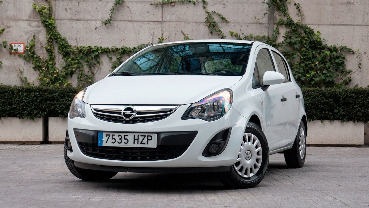 1.3 cdti. Opel Corsa 1.3 CDTI. Опель Корса 1.3 голубой. Машина Опель Corsa 1.5 2022 года фотографии.