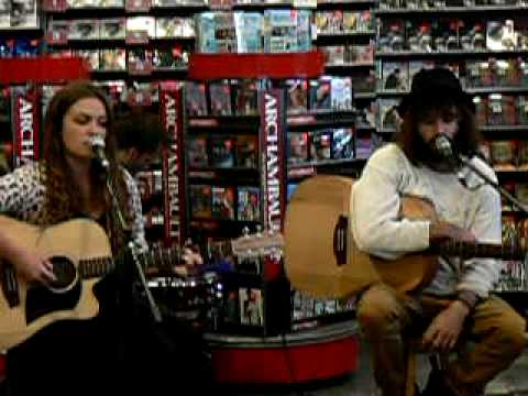 Angus et Julia Stone Instore Archambault Anjou 1