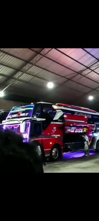 Story WA bus oleng PUTRA KSM dan 44 trans DUCATI goyang di tempat