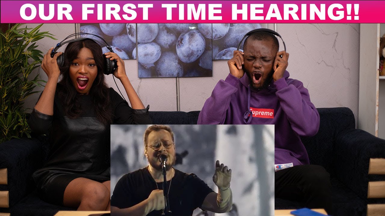 OUR FIRST TIME HEARING Sin Bandera - Entra En Mi Vida (Primera Fila Acústico) REACTION!!!😱