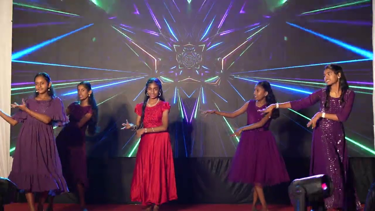 GROUP DANCE | CLASS 8