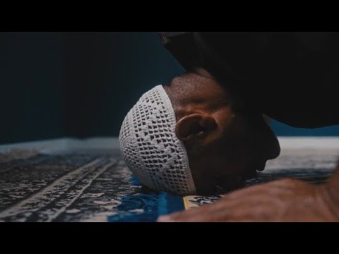 تصلي لكن عقلك مشغول هل ت قبل صلاتك الشيخ ناصر الحميد