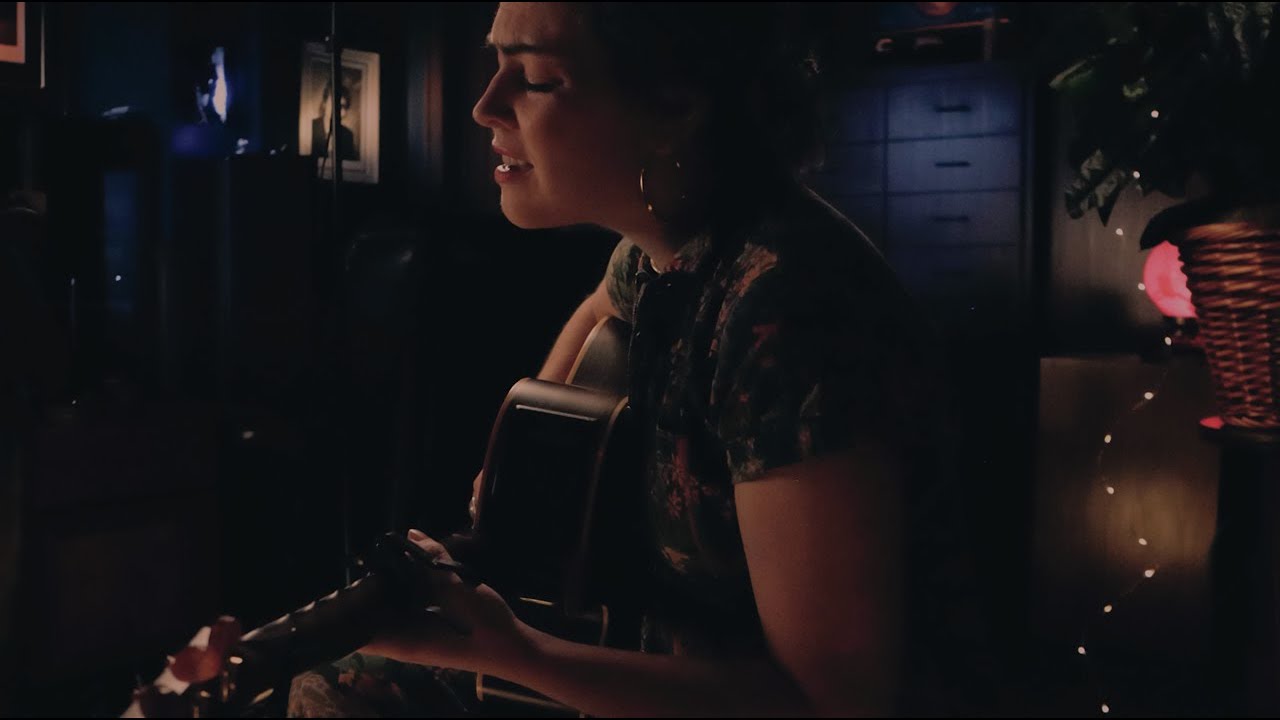 Guarda Natalie Price - NPR Tiny Desk Contest Entry 2024 - “Behind” su YouTube Guarda Natalie Price - NPR Tiny Desk Contest Entry 2024 - “Behind” su YouTube