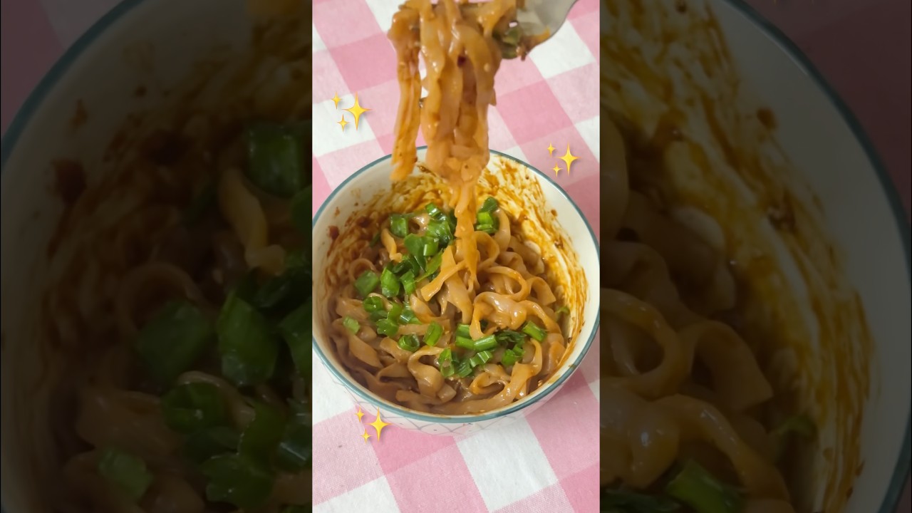 My Quick & Easy SHIRATAKI NOODLES Recipe!🍜🇯🇵😋 #food #recipe #minivlog #shorts #noodles
