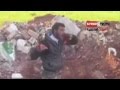 فيديو يظهر قائد كتيبة الفاروق السورية يأكل كبد و قلب جندي سوري فيديو يظهر قائد كتيبة الفاروق السورية يأكل كبد و قلب جندي سوري