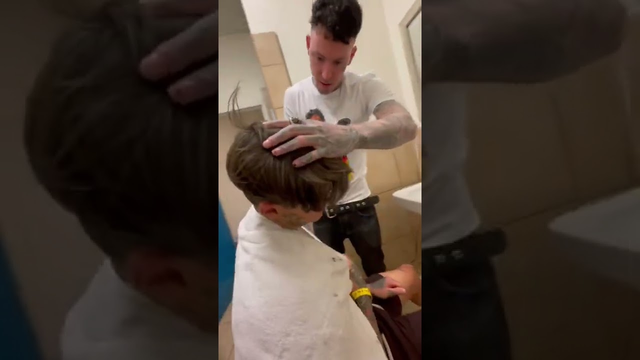 Who knew Brennan savage could cut hair #tour #underground #tracy #lilpeep #gbc #drippinsopretty