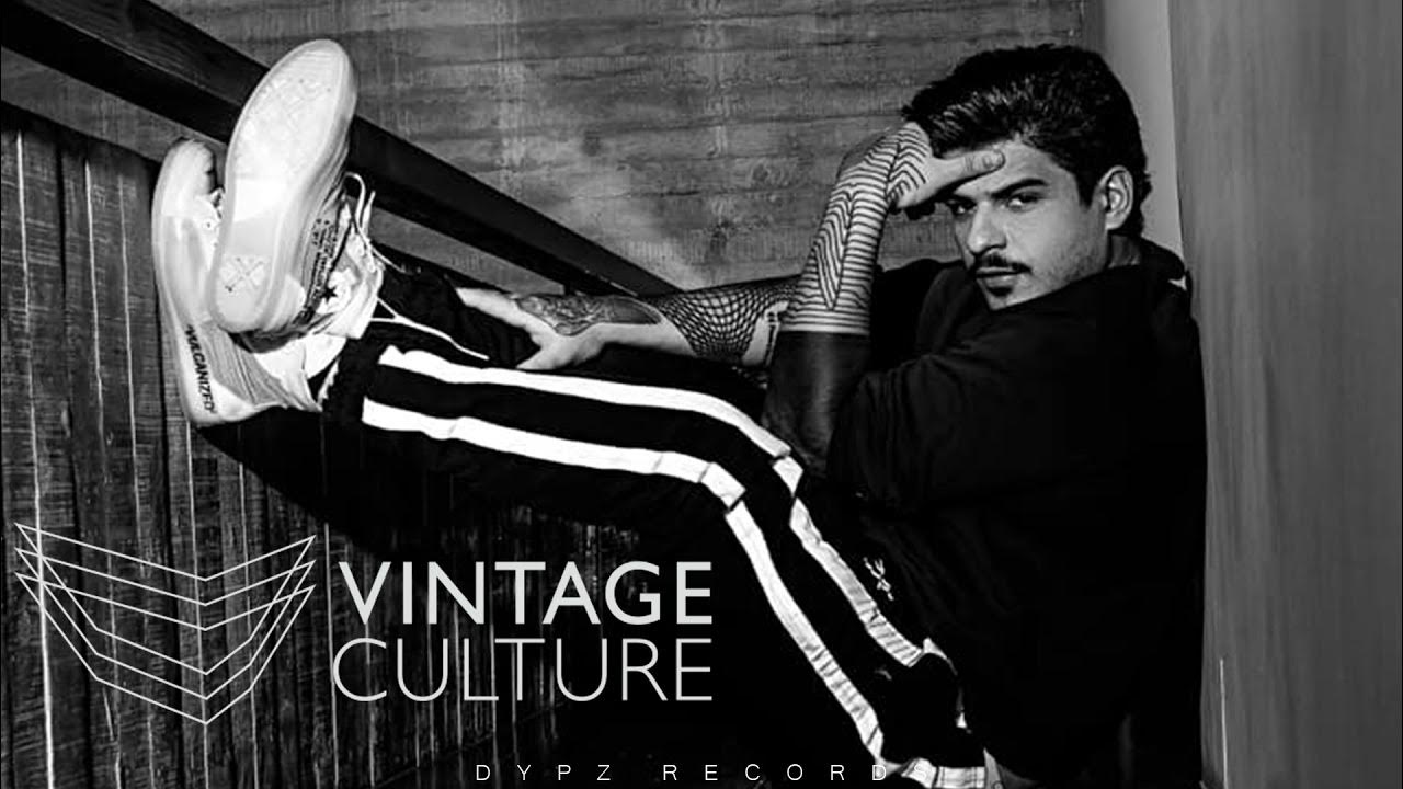 Domino alok vintage. Alok в очках. Party on my own (feat. Vintage culture. "vintage culture" && ( исполнитель | группа | музыка | music | band | artist ) && (фото | photo).