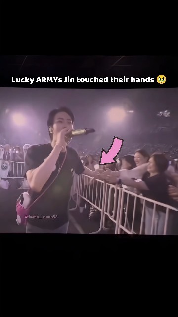 Jin touched their hands ,so lucky #shorts #진 #kimseokjinedits #bts #runjin #jin