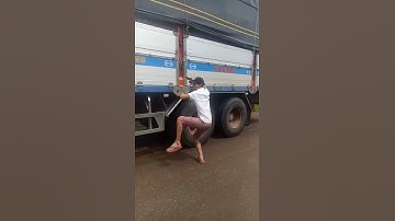 vũ điệu lơ xe phiên bản xe tải