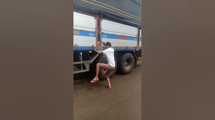 vũ điệu lơ xe phiên bản xe tải