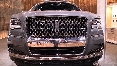 2022 lincoln navigator vs cadillac escalade