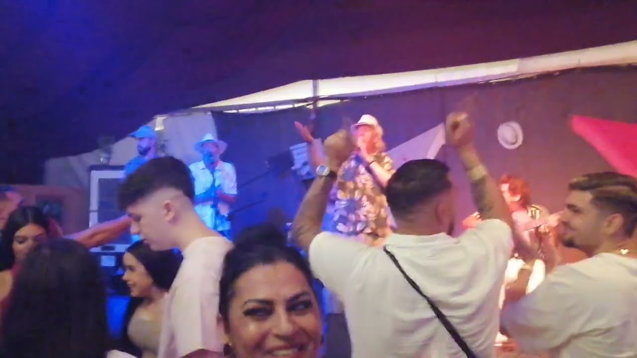 Feria de Córdoba 2025 Caseta el Cortejo Capullo de Jerez en concierto