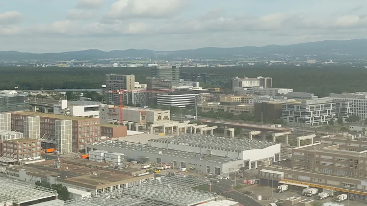 United Airlines B787-10 Approach, Pattern, Landing at FRA Frankfurt Airport, June 20, 2021