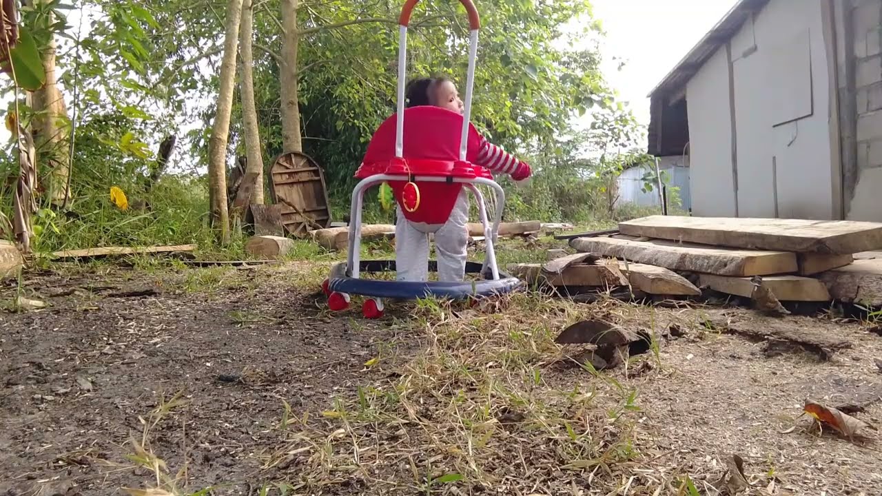 Magwalis tayo sa bakuran habang hindi sinusumpong ang aking anak 😅 QuickVids Ph 