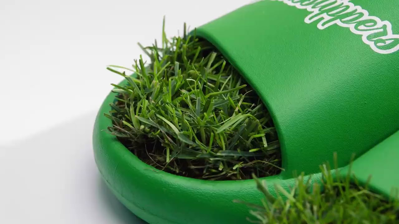 Lawn Doctor Grass slippers -  Beauty Shots