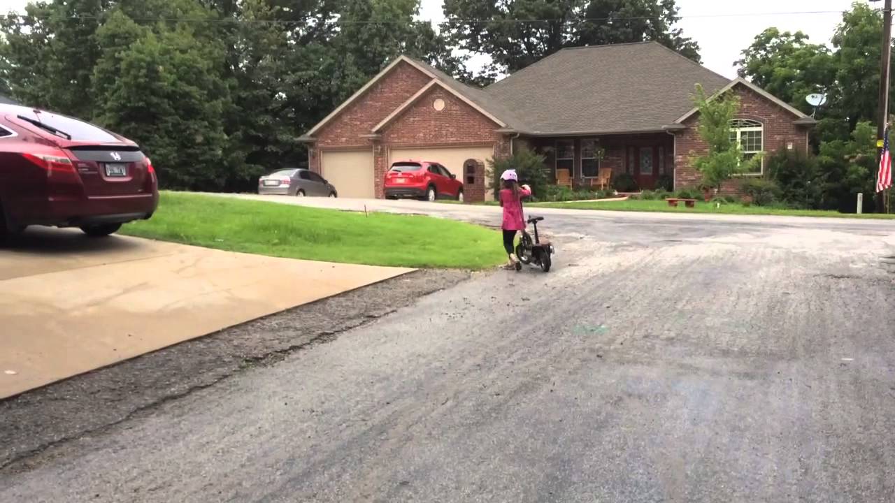 Little girl crashes on a scooter (little fail) YouTube