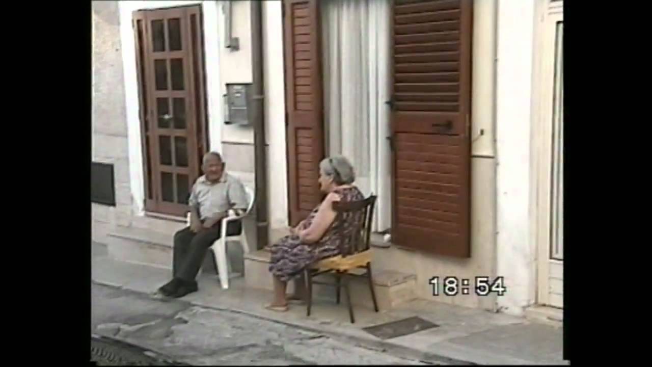 MATTINATA  (FG) - SULL'USCIO