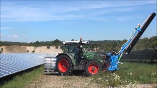 Mobile Sunbrush am Traktor