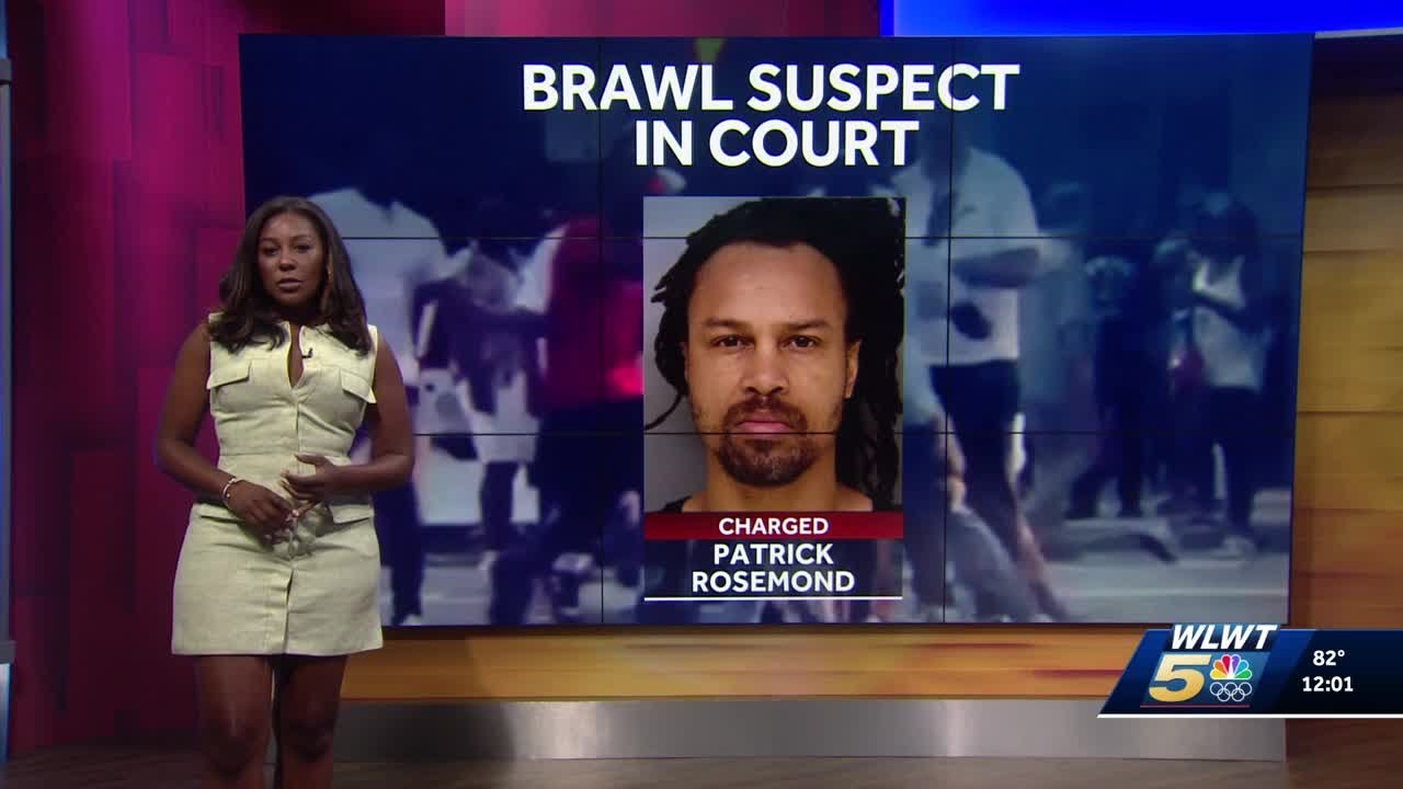 Suspect accused of knocking woman unconscious in viral downtown brawl pleads not guilty to charges