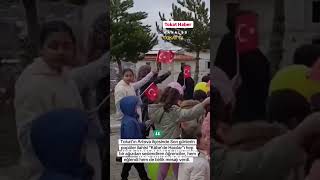 Tokat’ın Artova ilçesinde öğrenciler, ellerinde Türk bayraklarıyla coşkulu bir buluşmaya imza attı.