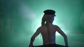 Merve Boluğur Kozmetik Reklami